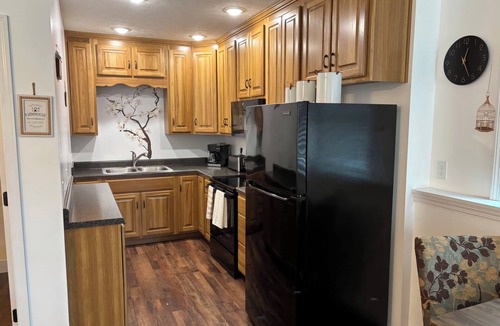 New Hope Cottage | Cozy cottage in charming New Hope with AC, WiFi