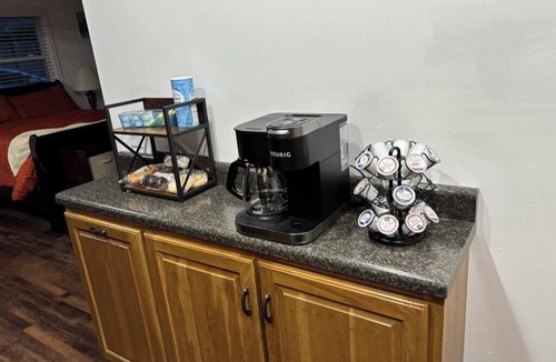New Hope Cottage | Cozy cottage in charming New Hope with AC, WiFi