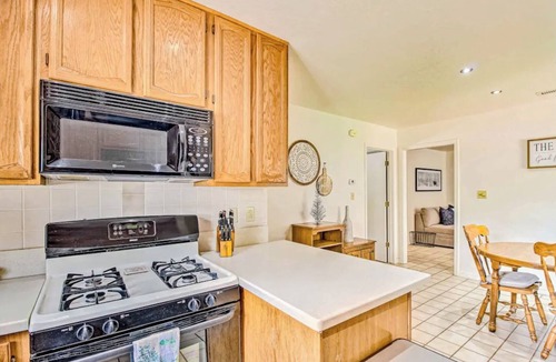 Pinetop-Lakeside Cabin | Cozy Cottage in the Heart of Lakeside