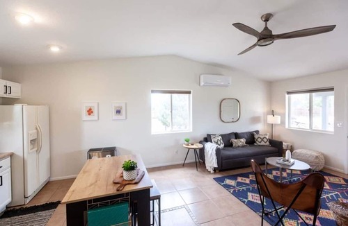 Flagstaff House | Cozy Cottage with Garage! - Private Getaway