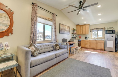 Dillon Cottage | Cozy Dillon Retreat: Fireplace, Mountain Views!
