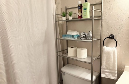 Rexburg Apartment | Cozy gathering place- family friendly, sleeps 10+
