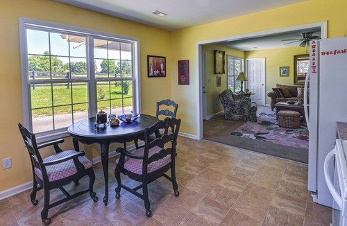 Rutland Cottage | Cozy Georgetown Cottage on a Working Horse Farm!