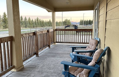 Bellevue Cottage | Cozy Guest Cottage