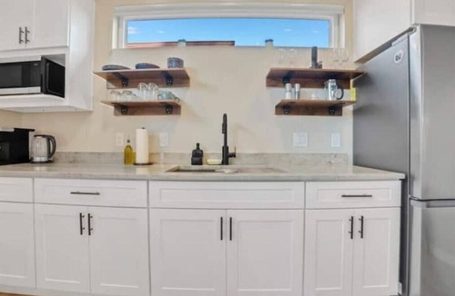 West Sedona House | Cozy Guest House Perfect For Couples w/Hot Tub