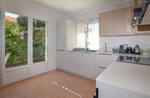 Algajola House | Cozy home in Algajola with kitchen