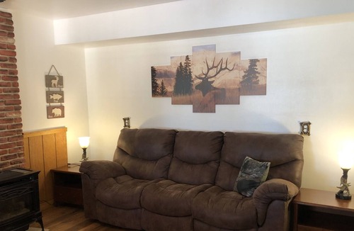Show Low House | Cozy home in the high country.