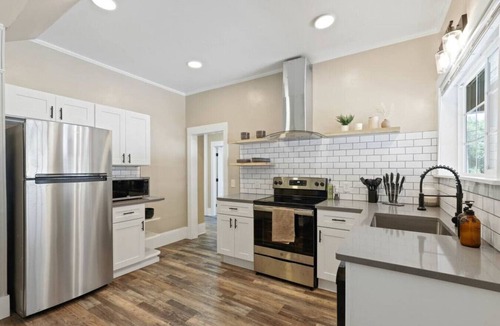 Manito House | Cozy Home Overlooking Manito Park + Free parking!