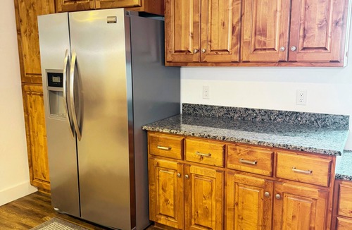 Tropic Apartment | Cozy Home retreat in Tropic, minutes from Bryce Canyon National Park.