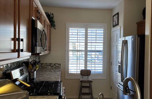 Anthem House | Cozy house centrally located to events and attractions.