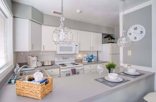Mapleton/Fall Creek House | Cozy Indy Getaway | Parking WiFi Near Downtown