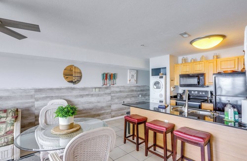 Put-in-Bay Condo | Cozy Lakefront Middle Bass Retreat w/Balcony
