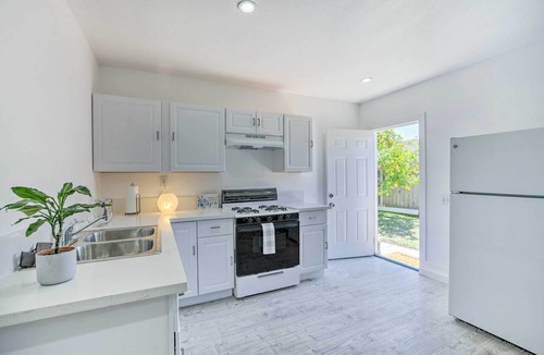 Lompoc Apartment | Cozy Lompoc Studio w/Patio ~ 9 Mi to Beach