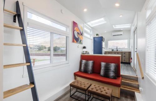 Apple Valley House | Cozy modern tiny home near ZION & private deck