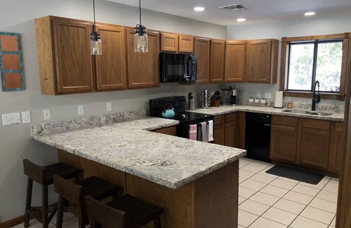 Pinetop Cabin | Cozy mountain retreat at 7,200 feet. - Sleeps 9
