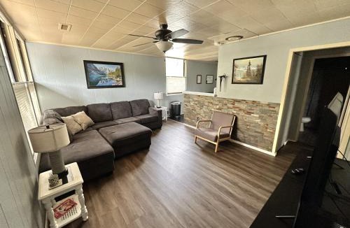Ponderosa Park House | Cozy Pines Cabin in Prescott - 3bd 2ba