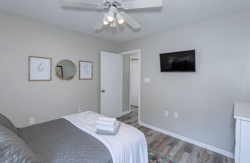 Fishers House | Cozy Ranch with fenced in yard and park