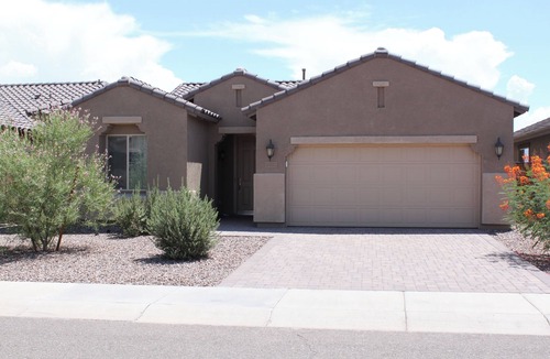 San Tan Valley House | Cozy Rancher. Quiet Street. Walk to Community Pool, Or Hit the Greens!