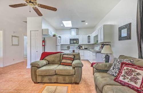 Eleven Mile Corner Apartment | Cozy & Relaxing Eloy Apartment w/Pool Access