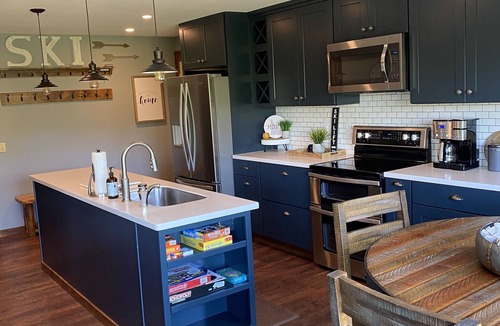 Sandpoint Condo | Cozy remodeled condo close to the Village!