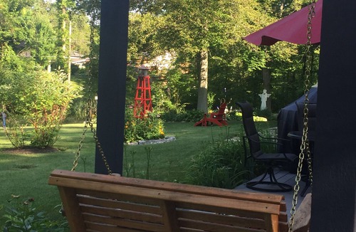 Fishers House | Cozy Retreat in safe area and only minutes from everything.
