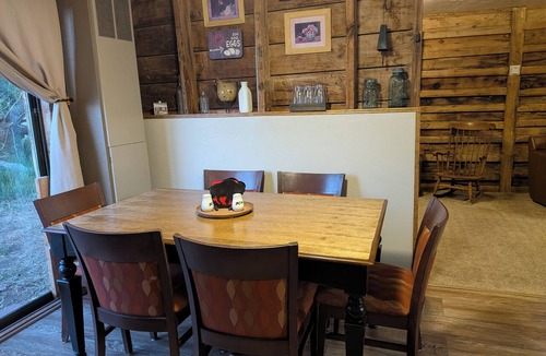 Ignacio Cabin | Cozy & rustic, yet modern cabin w/lots of charm. Located on working cattle ranch