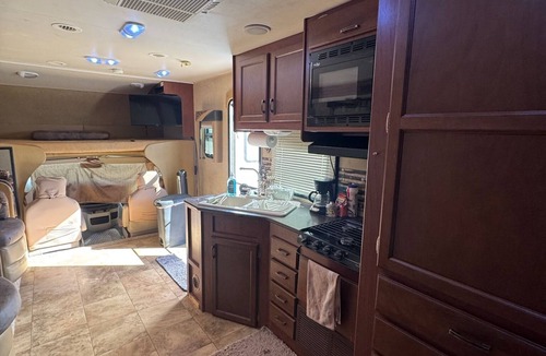 Gilbert House | Cozy RV stay on a South Gilbert Mini Farm