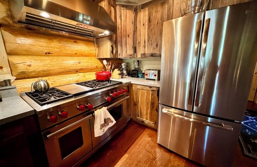 Seeley Lake Cabin | Cozy Seeley Lake Cabin, Sleeps 9, Huge Hot Tub