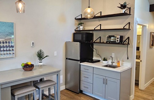 Salmon Creek Apartment | Cozy Studio with WiFi in awesome Vancouver WA!