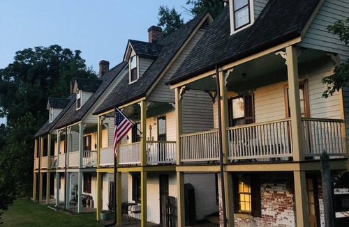 Centreville Cottage | Cozy, unique, historic registered cottage on the Corsica River!