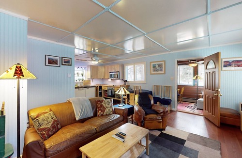 Kachina Village House | Cozy woodland with fireplace & patio, near trails, Flagstaff & national forest