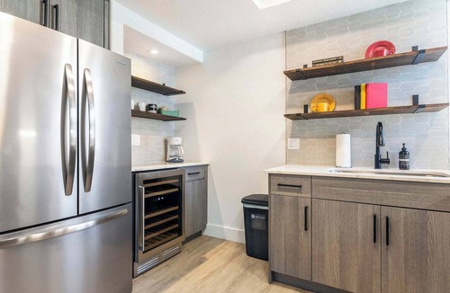 Desert Paradise Estates Apartment | CozySuites at Kierland Commons with pool#15