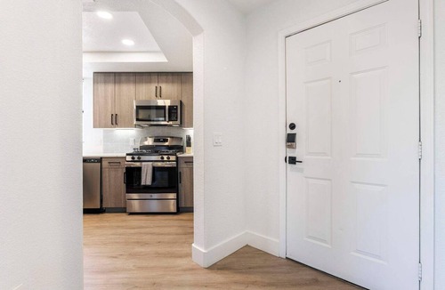 Desert Paradise Estates Apartment | CozySuites at Kierland Commons with pool#15