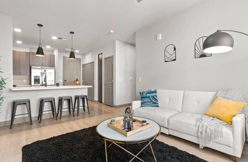 Roosevelt Apartment | Cozysuites PHX RORO Gym, Pool, Pets, Parking! #11