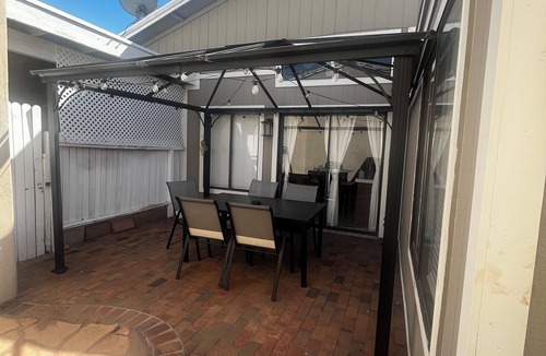 Casas Adobes House | CozyWillow Centrally located in a quiet neighborhood in Tucson
