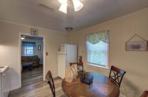 Ocracoke House | Crab Shack - Ocracoke Island