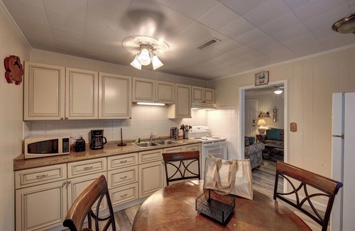 Ocracoke House | Crab Shack - Ocracoke Island