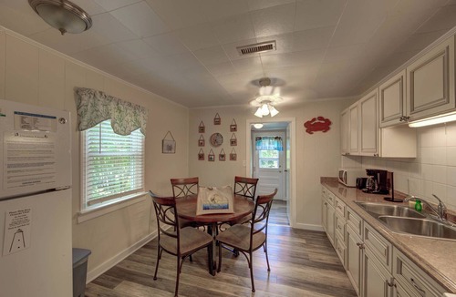 Ocracoke House | Crab Shack - Ocracoke Island