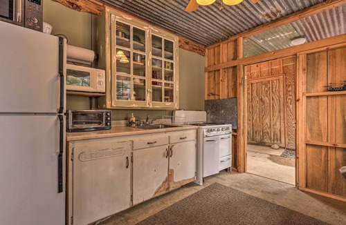 Pinehurst Cabin | Creekside Cabin 8 Mi to Kings Canyon National Park