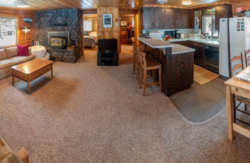 Ketchum Cabin | Creekside Cabin in the Heart of the Sawtooth Mountains