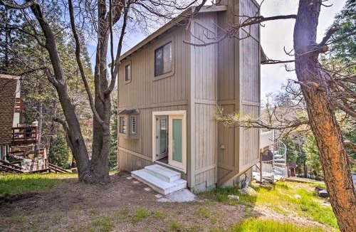 Crestline House | Crestline Cabin w/Deck: 1 Mi to Lake Gregory