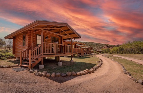 Cornville Cabin | Crystal Chalet Angel Wings