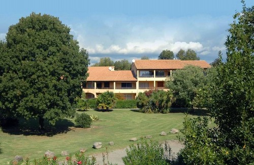 Ghisonaccia Apartment | Crystal clear sea water - apartments, studio with AC