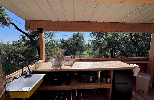 Dunlap Apartment | Crystal Pine Dome- 15 minutes to Kings Canyon/Sequoia NP