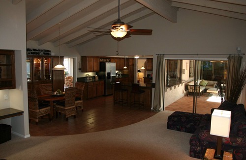 Tempe House | Custom Home in a Quiet Neighborhood for 8 people