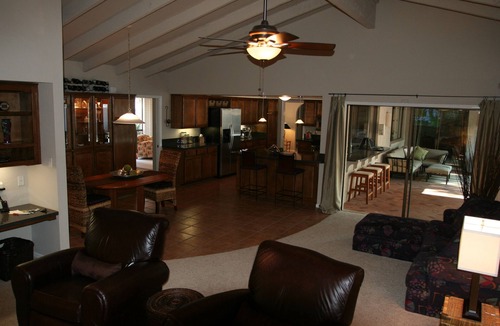 Tempe House | Custom Home in a Quiet Neighborhood for 8 people
