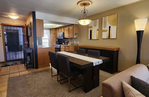 Oak Creek Condo | Cute & Cozy Condo, Community Pool & Hot Tub! B13 -