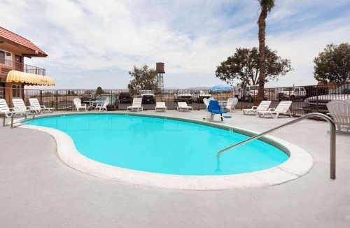 Barstow Hotel | Days Inn by Wyndham Barstow