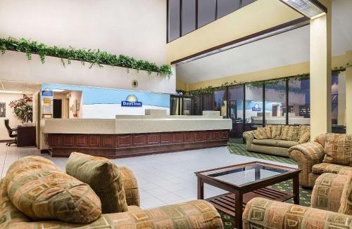 Castleton Hotel | Days Inn by Wyndham Indianapolis Castleton