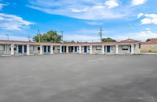 Jacksonville Hotel | Days Inn by Wyndham Jacksonville NC